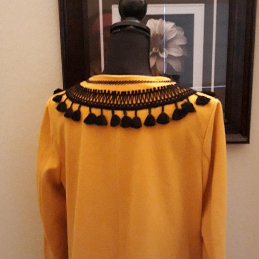 Ladies Coat - Picture 5 of 5